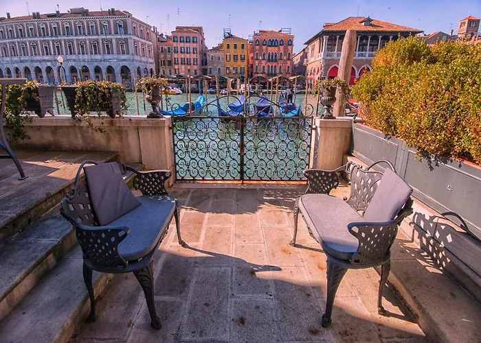 Grimaldi s Hermitage Canal Grande View